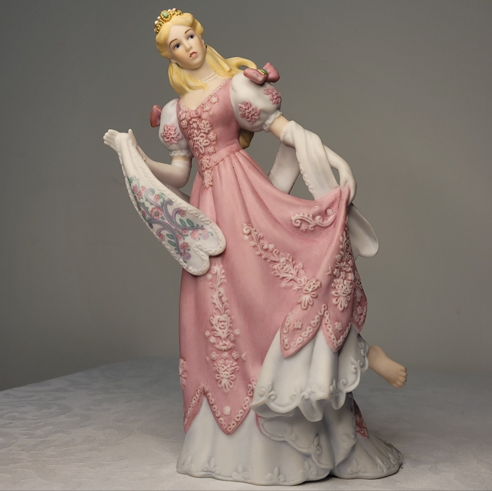 LENNOX CINDERELLA